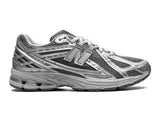 Scarpe NEW BALANCE 1906 argento