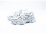 Scarpe NEW BALANCE 9060 bianca