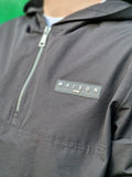 Completo MAISON 9 PARIS nero tessuto tecnico felpa mezza zip con cappuccio