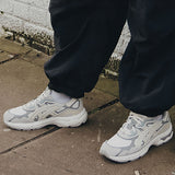 SCARPE ASICS GEL-NYC beige