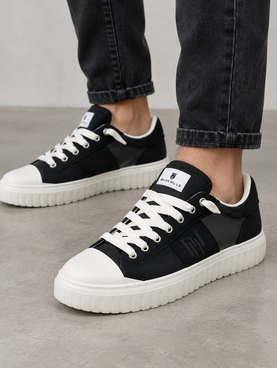 Scarpe BRIAN MILLS in pelle con inserti in camoscio