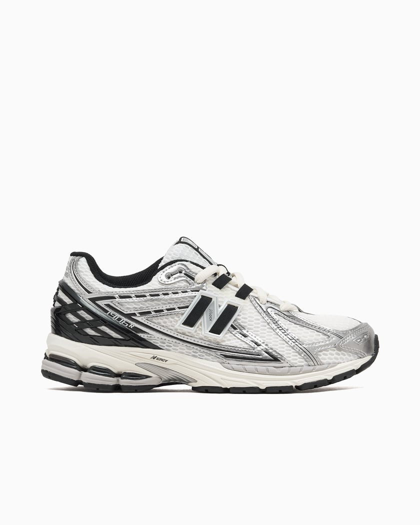 Scarpe NEW BALANCE 1906 bianco nero  e argento