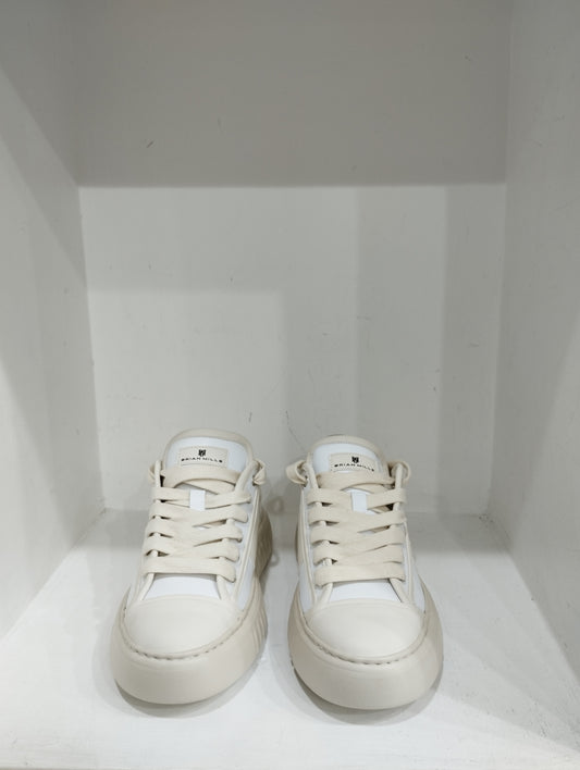 Scarpe BRIAN MILLS beige e bianco