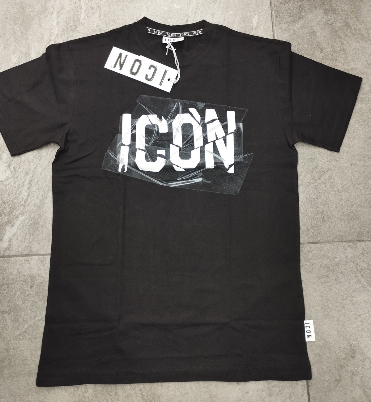 T-shirt ICON total black