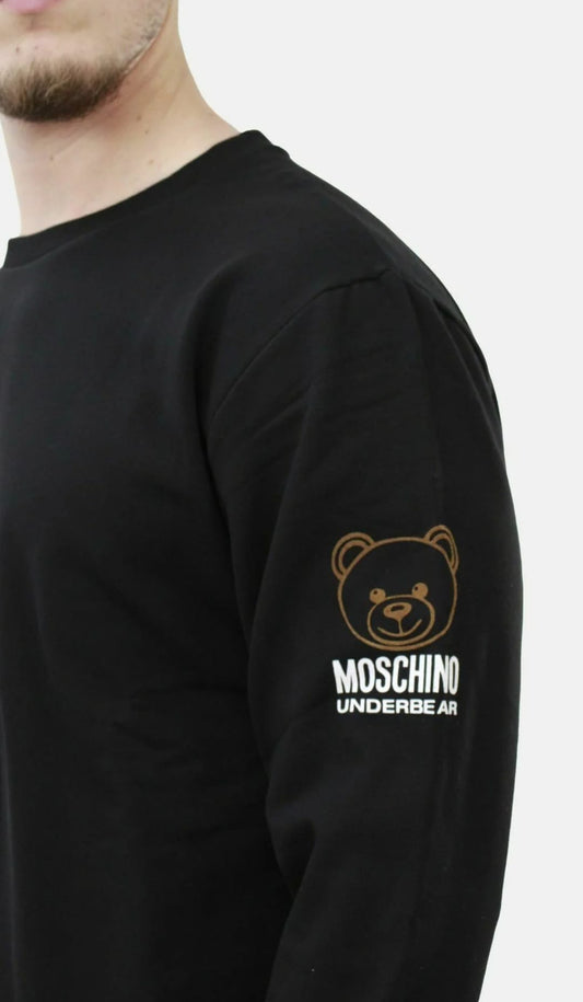Felpa MOSCHINO total black logo gommato sul braccio