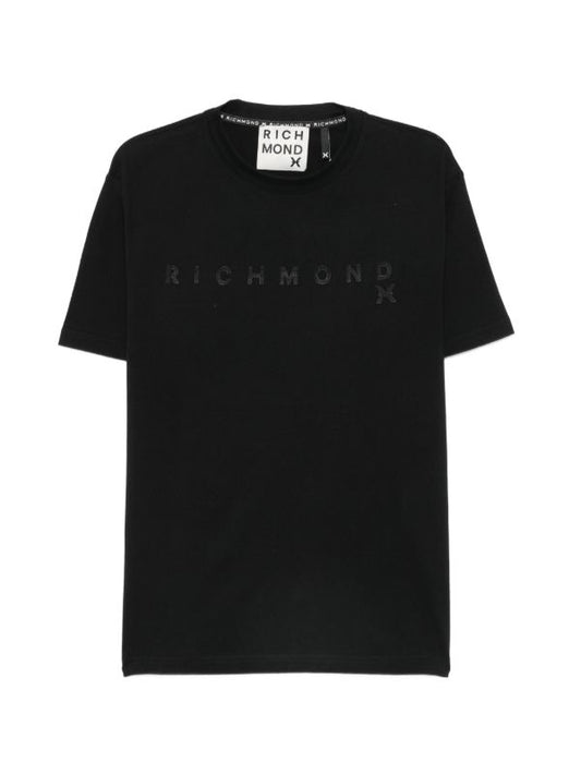 T-shirt RICHMOND total black logo tinta su tinta a rilievo