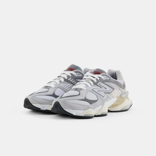 Scarpe NEW BALANCE 9060 grigio